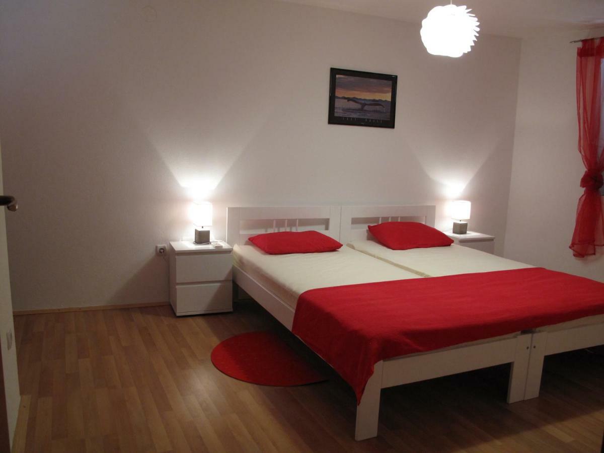 Illy City Centre Apartment Шибеник Экстерьер фото