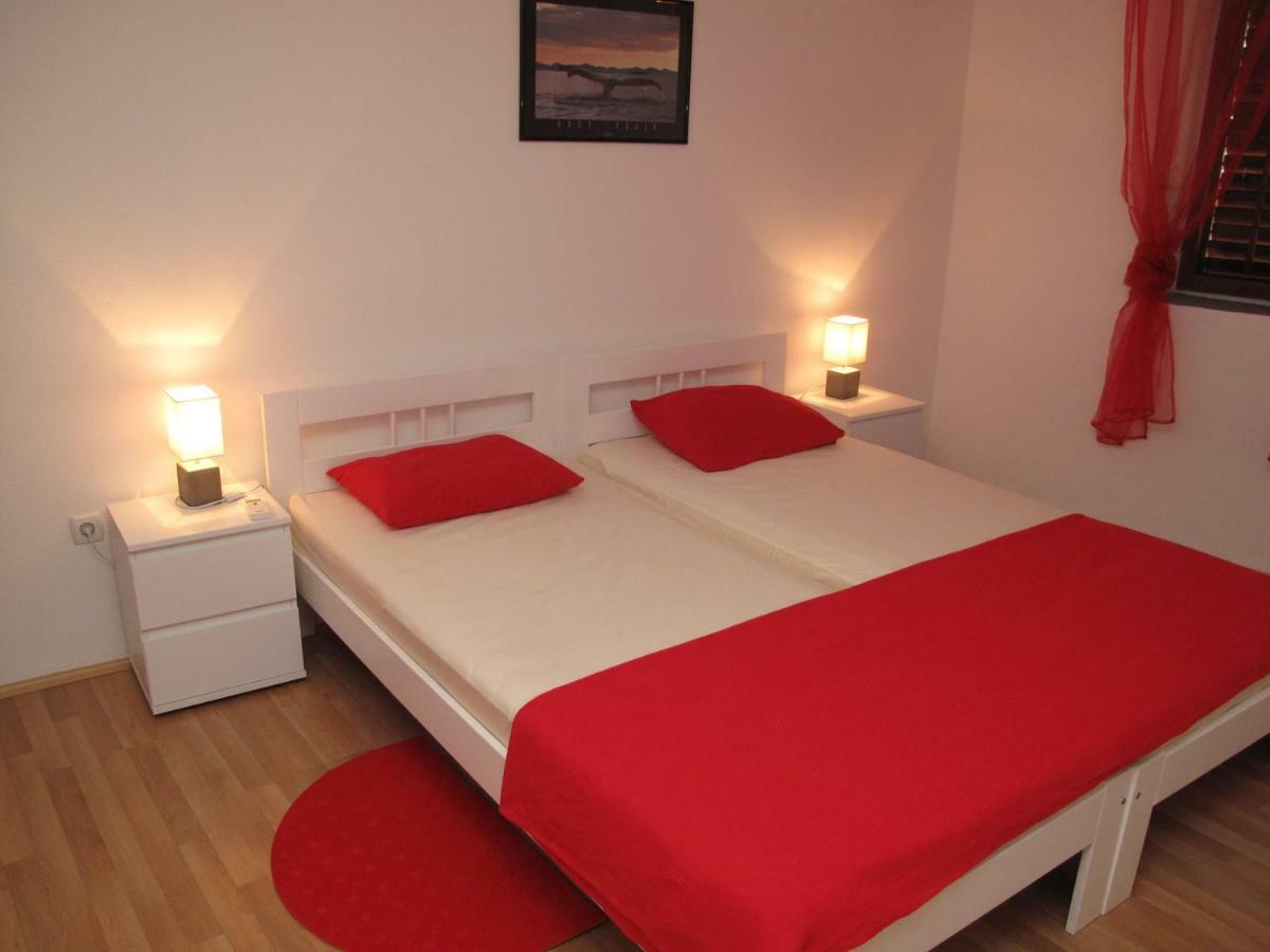 Illy City Centre Apartment Шибеник Экстерьер фото