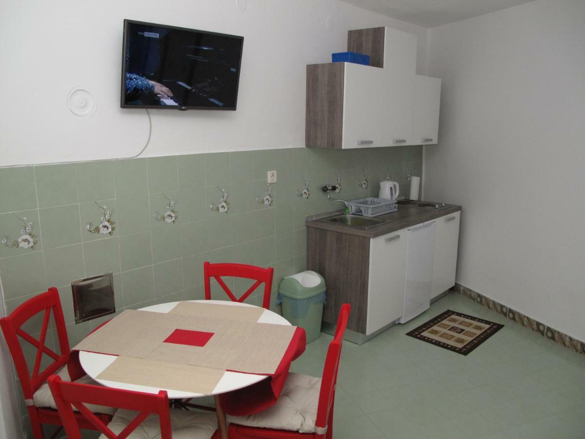 Illy City Centre Apartment Шибеник Экстерьер фото