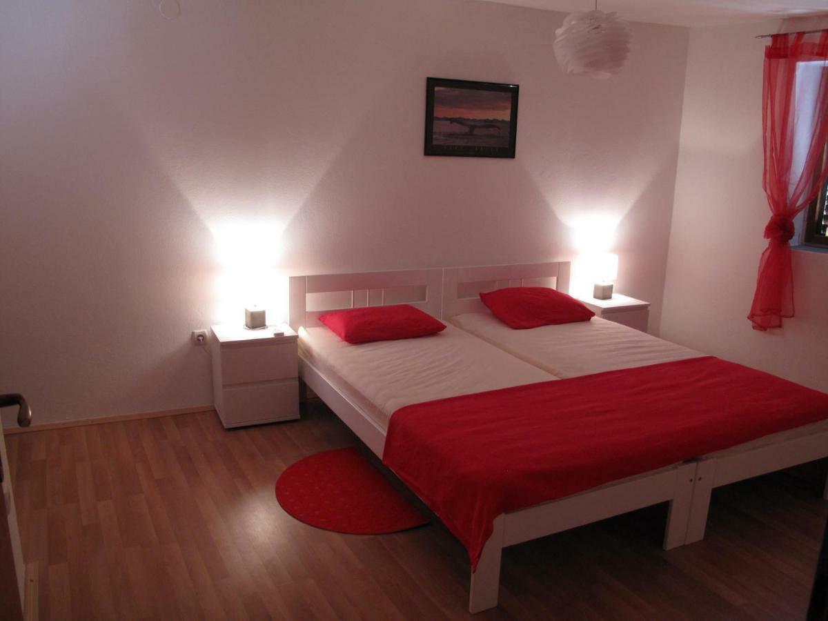Illy City Centre Apartment Шибеник Экстерьер фото