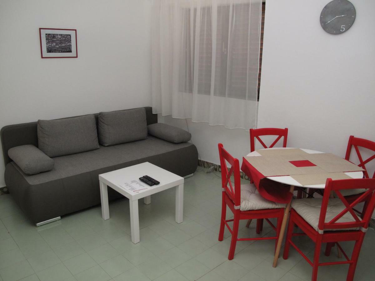 Illy City Centre Apartment Шибеник Экстерьер фото