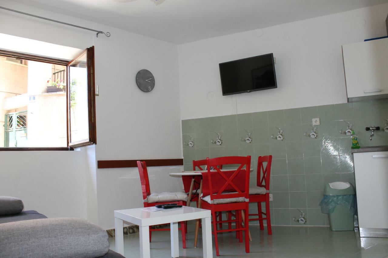 Illy City Centre Apartment Шибеник Экстерьер фото